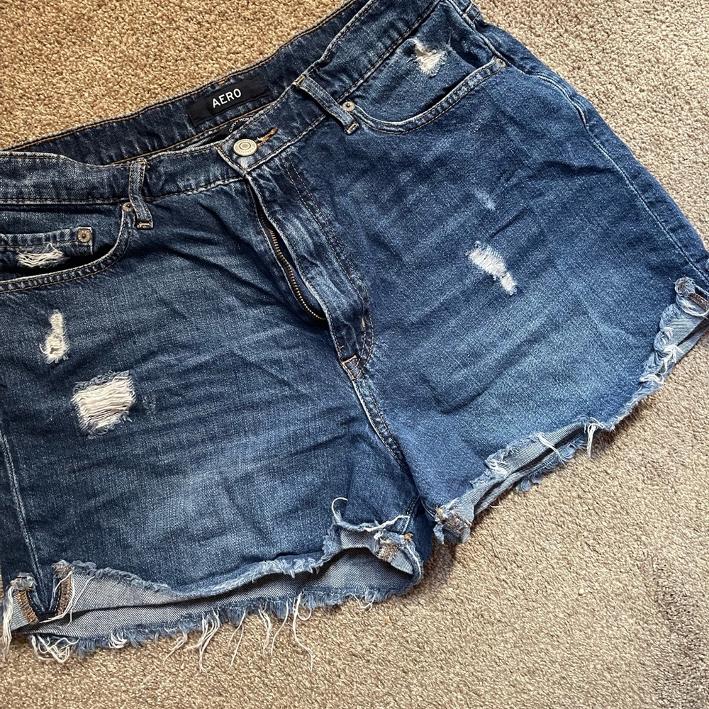 AERO Women's Distressed High Rise Curvy Denim Mom Shorts